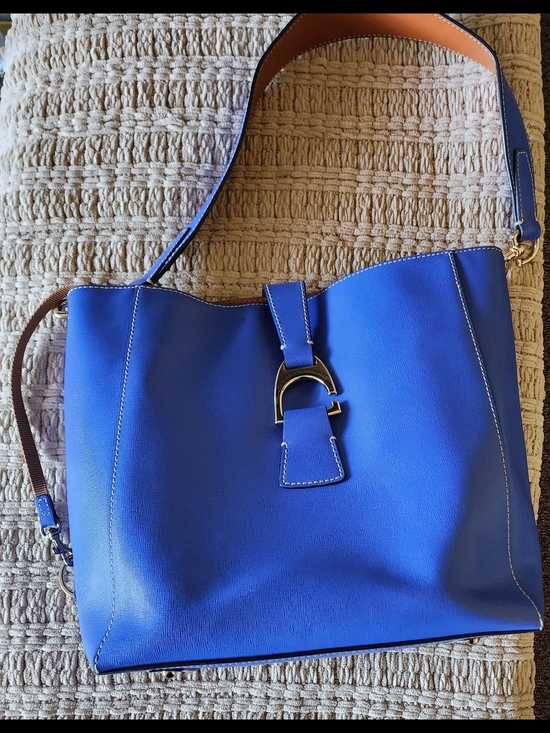 Dooney & Bourke Handbags - Dooney And Bourke Ashby Shoulder Bag